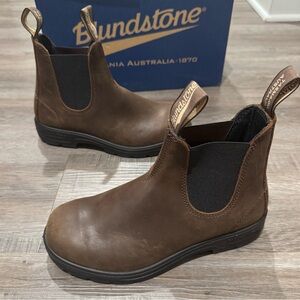 Blundstone Brown Chelsea Ankle Boots